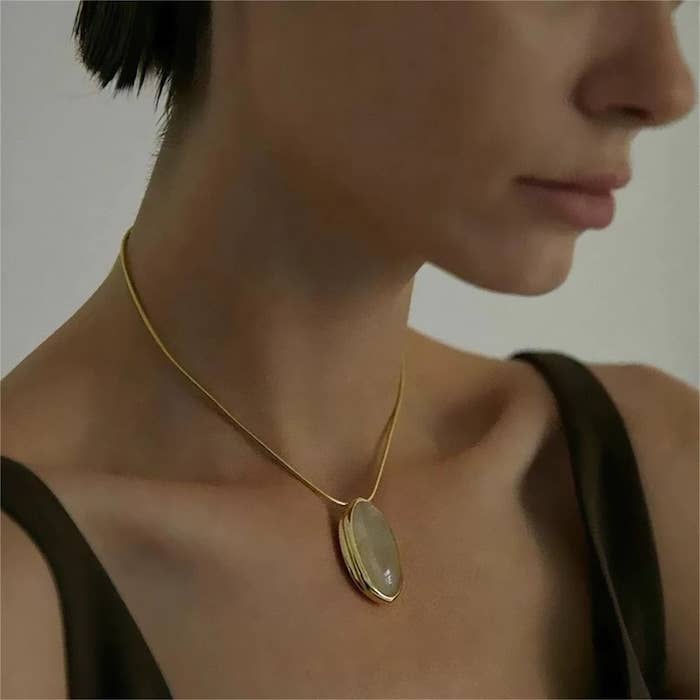Bold Minimalist Gold Rutilated Quartz Oval Pendant Necklace