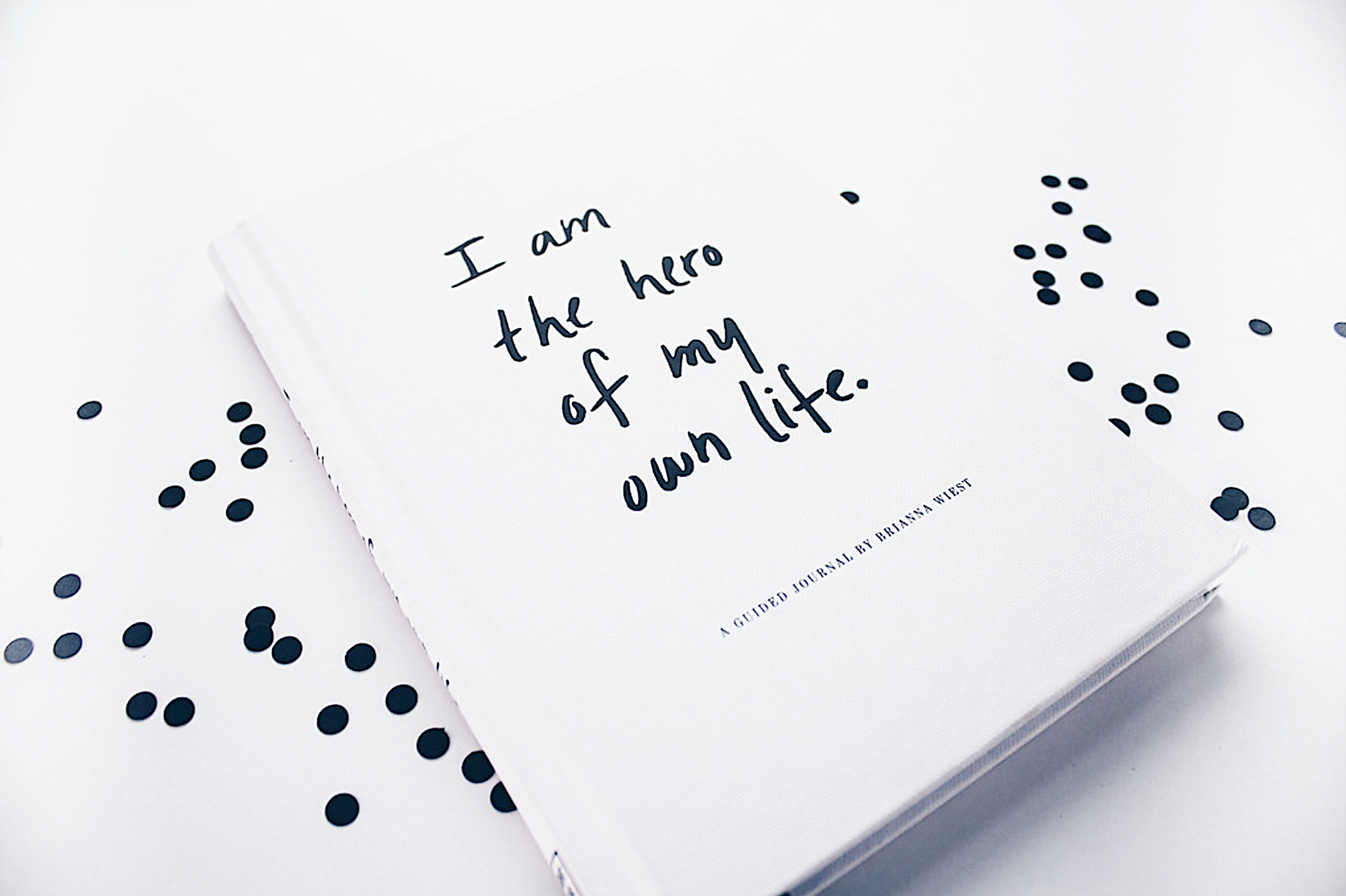 I am the Hero of My Own Life - Brianna Wiest - Book