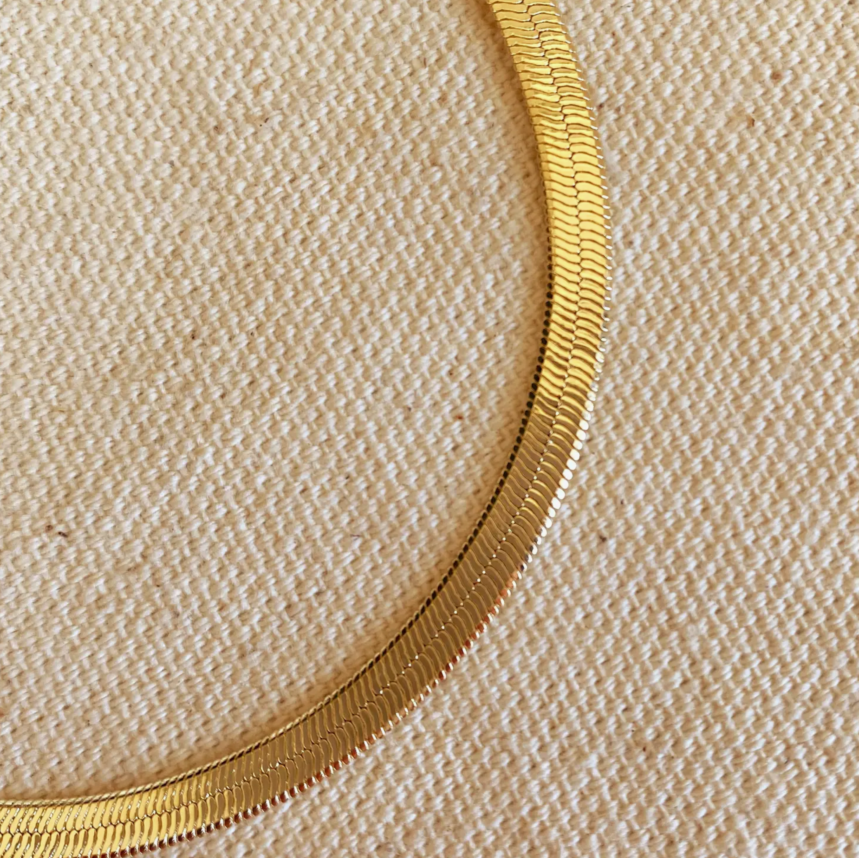 18k Gold Filled 4mm Herringbone Bracelet -7 inches